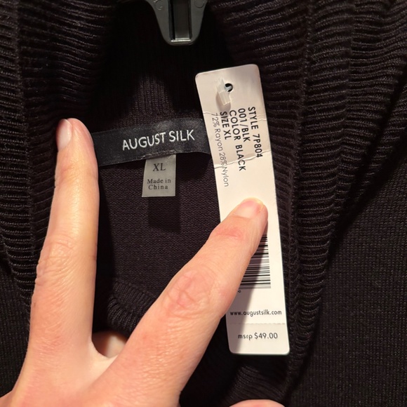 August Silk Women's Sleeveless Turtleneck Sweater Shell in Black XL NWT - Picture 4 of 5